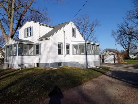 1105 Black Brg #1111, Janesville, WI 53545