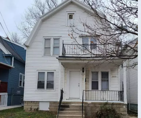 2020 W Becher, Milwaukee, WI 53215