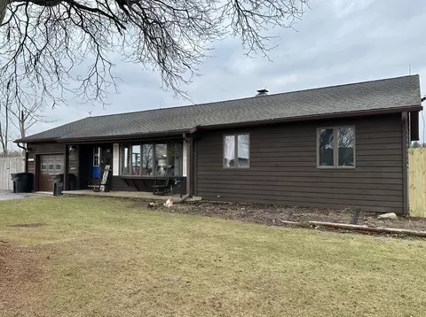n7365 County Road O, Sugar Creek, WI 53121