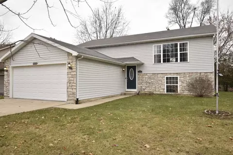 104 W Northwater, Silver Lake, WI 53170