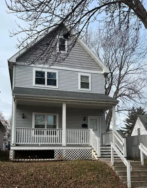 2563 N 36th, Milwaukee, WI 53210