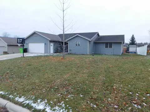 1807 Mapletree, Howards Grove, WI 53083