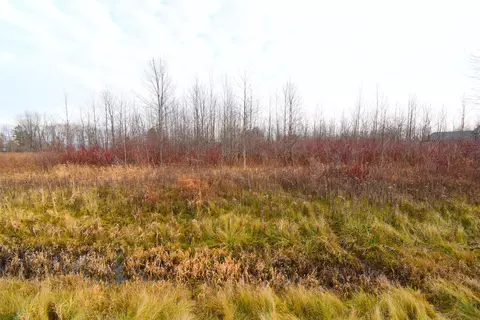 5227 Lower Lakeview Rdg, Belgium, WI 53004