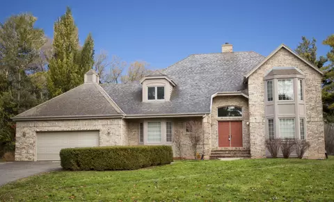10527 N Pine Tree, Mequon, WI 53092
