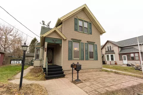 1126 S 12th, Manitowoc, WI 54220