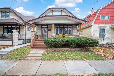 228 E Montana, Milwaukee, WI 53207