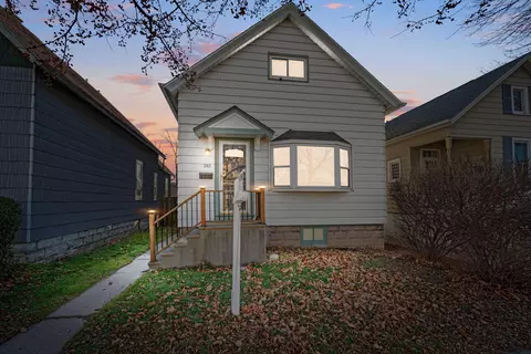 345 E Schiller, Milwaukee, WI 53207
