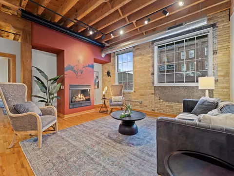 418 N 3rd #110, Milwaukee, WI 53203