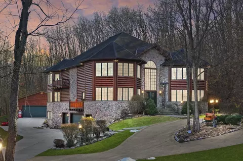 w283n3770 Yorkshire, Delafield, WI 53072