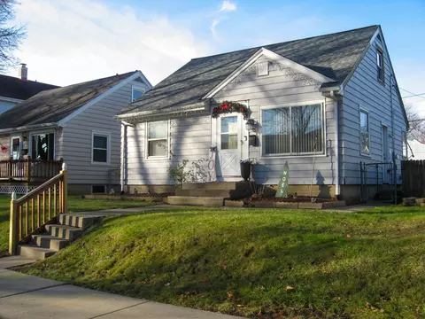 613 S 60th, Milwaukee, WI 53214