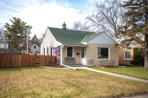 2951 N 81st, Milwaukee, WI 53222