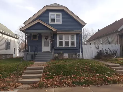 2416 S 20th, Milwaukee, WI 53215