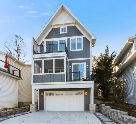 422 S Lakeshore, Fontana, WI 53125