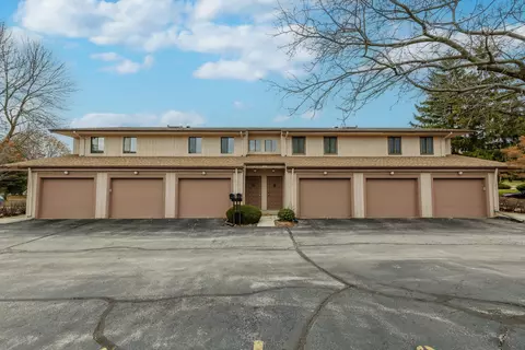 408 Sheffield #3, Waukesha, WI 53186