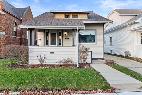 3216 Wright, Racine, WI 53405