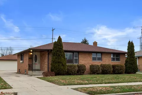 2002 87th, Kenosha, WI 53143
