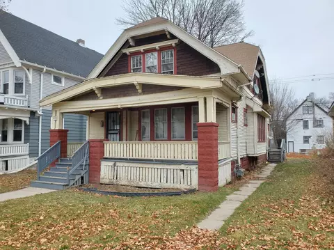 2762 N 37th, Milwaukee, WI 53210