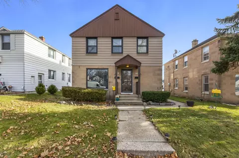 2462 S 64th #2464, West Allis, WI 53219