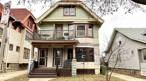 1308 N 44th #1310, Milwaukee, WI 53208