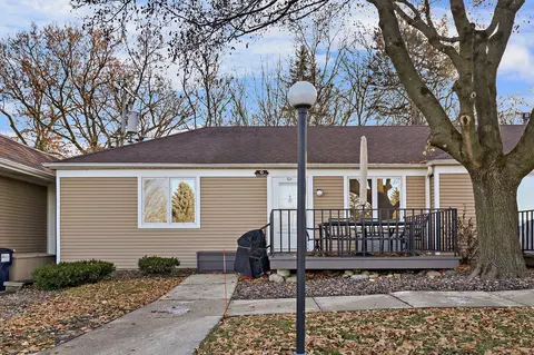 2501 S Browns Lk #G1, Burlington, WI 53105
