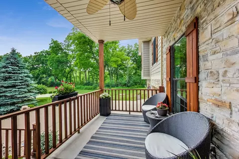 502 Pheasant Rdg, Fontana, WI 53125
