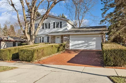 7648 S S Pne, Oak Creek, WI 53154