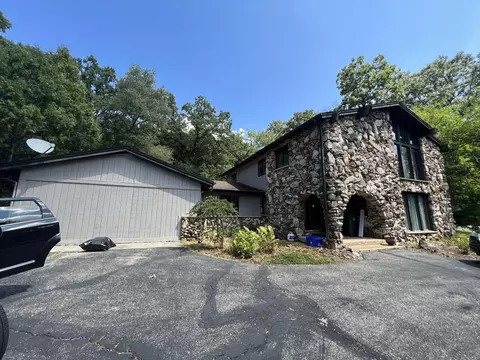 1010 Severn, Wales, WI 53183