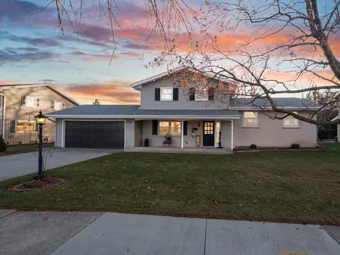 1409 Castle, Sheboygan, WI 53081