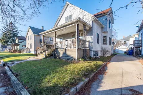 1808 62nd #1810, Kenosha, WI 53143