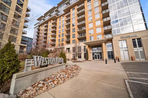 625 N Segoe #807, Madison, WI 53705