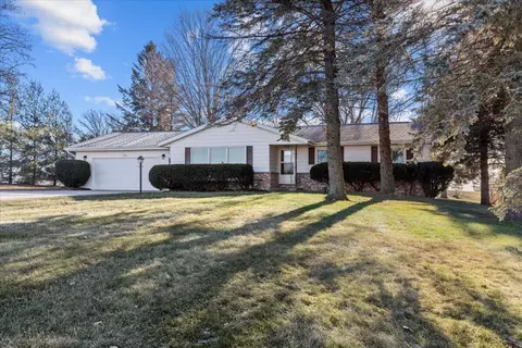 3719 Badger, Kewaskum, WI 53040