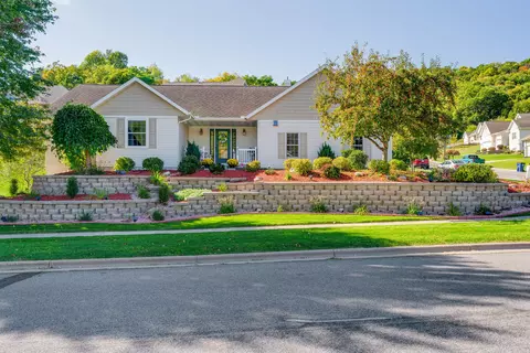 873 Aspen Vly, Onalaska, WI 54650