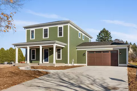 1032 N Grant, Port Washington, WI 53074