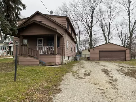2277 W Kimberly, Milwaukee, WI 53221