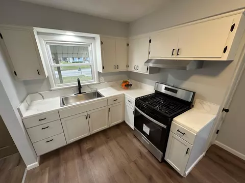 5835 N 113th, Milwaukee, WI 53225