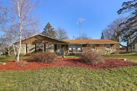 461 Rivermoor, Waterford, WI 53185