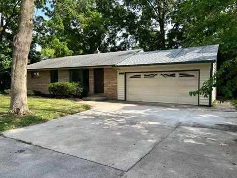 12425 W Cleveland, New Berlin, WI 53151