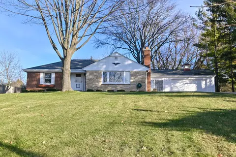 610 N 121st, Wauwatosa, WI 53226