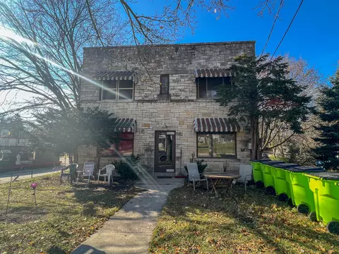 622 Delafield, Waukesha, WI 53188