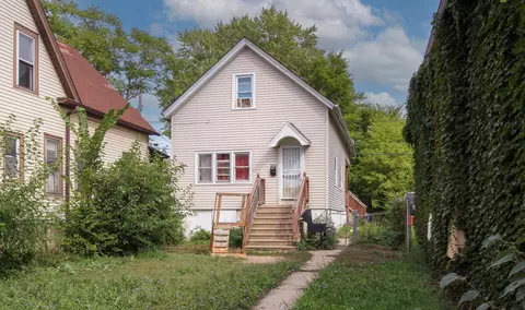 2916 N 30th, Milwaukee, WI 53210
