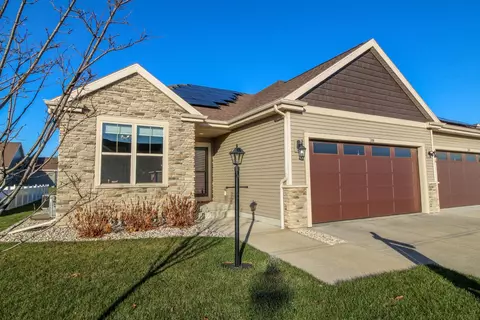 386 Bella, Sun Prairie, WI 53590