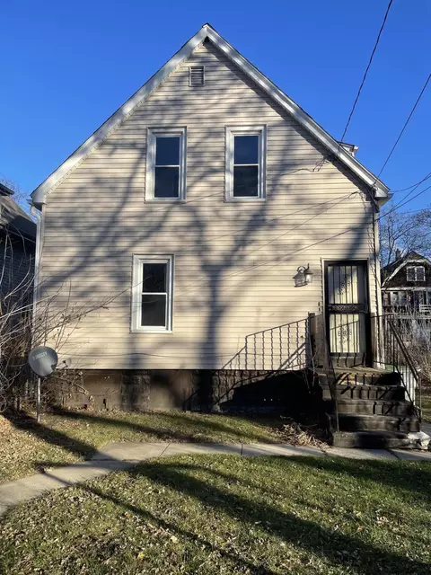 3163 N 40th, Milwaukee, WI 53216