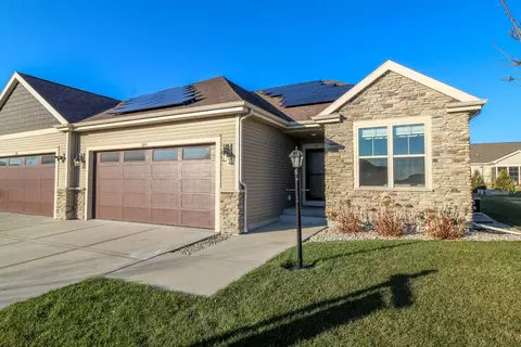 390 Bella, Sun Prairie, WI 53590