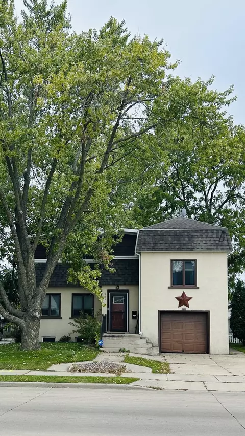 1805 Superior, Tomah, WI 54660