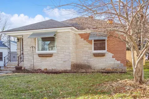255 Williams, Randolph, WI 53956