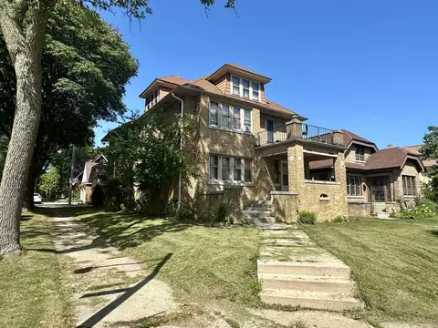 2803 N 53rd #2805, Milwaukee, WI 53210