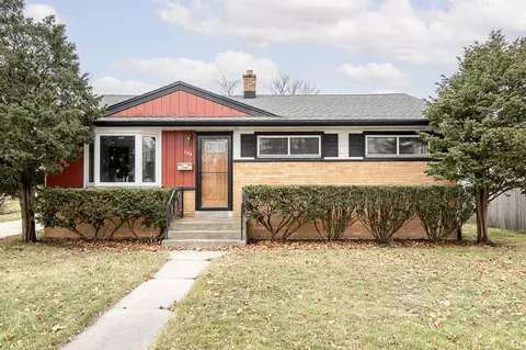 529 Peters, Waukesha, WI 53188