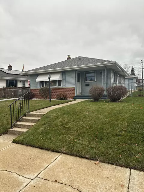 2315 Grove, Racine, WI 53405