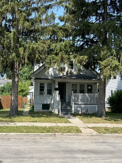 4751 N 21st, Milwaukee, WI 53209