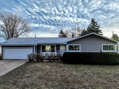 944 Hillside, Jefferson, WI 53549